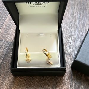 Earrings Ellera with Hoop Charm Star & Moon